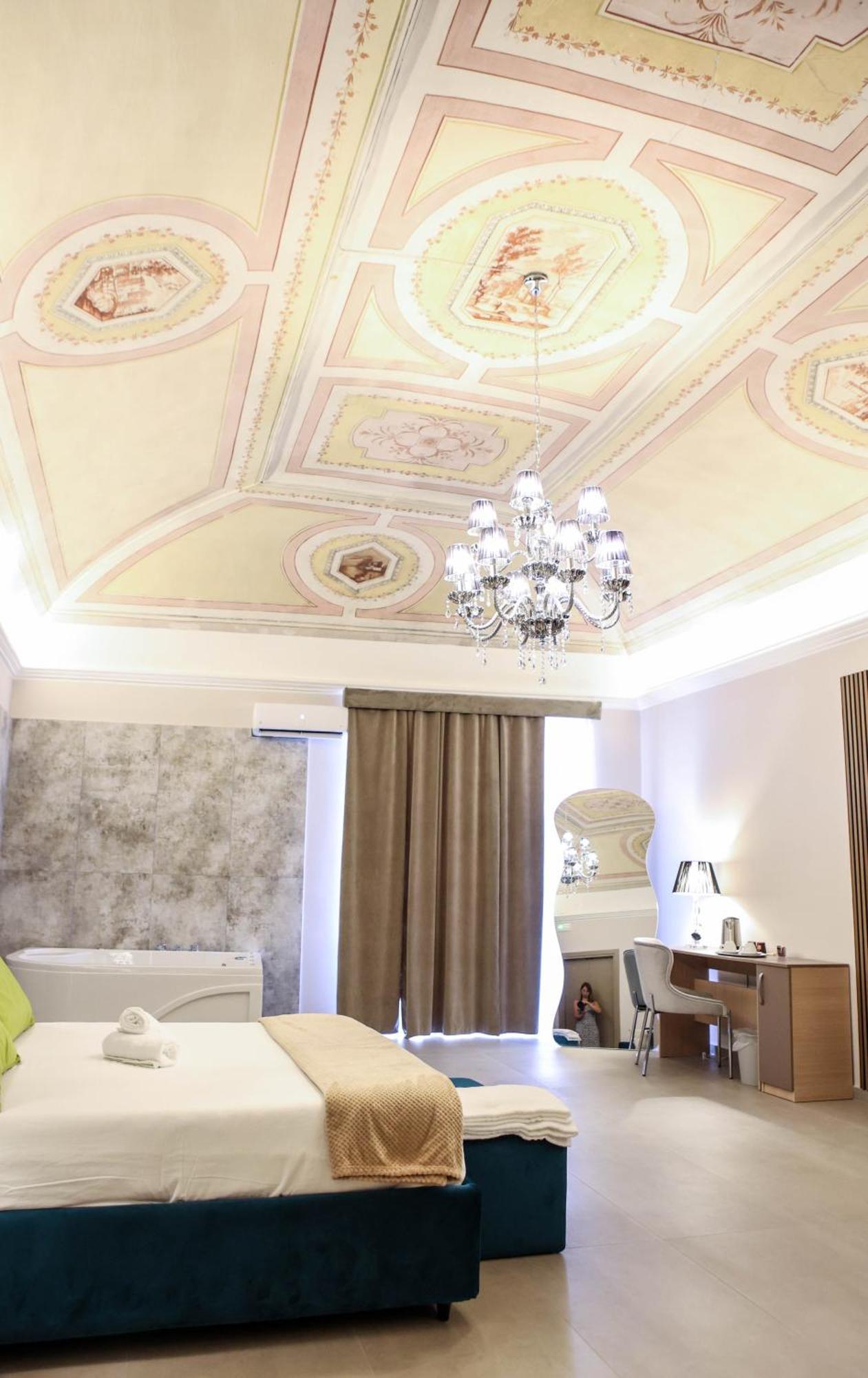 B&B Suites&Rooms Piazza Dei Martiri Catania Eksteriør billede