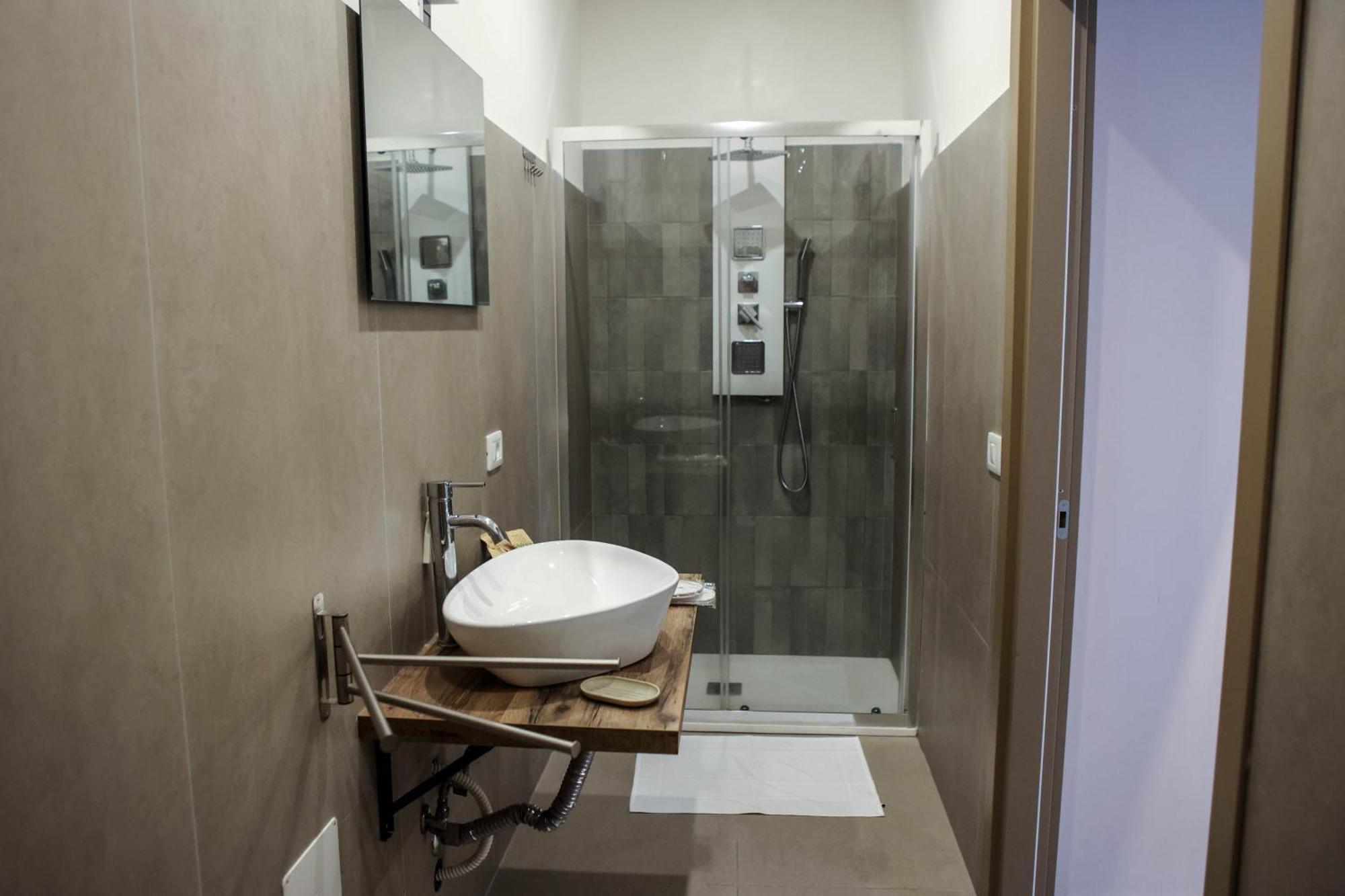 B&B Suites&Rooms Piazza Dei Martiri Catania Eksteriør billede