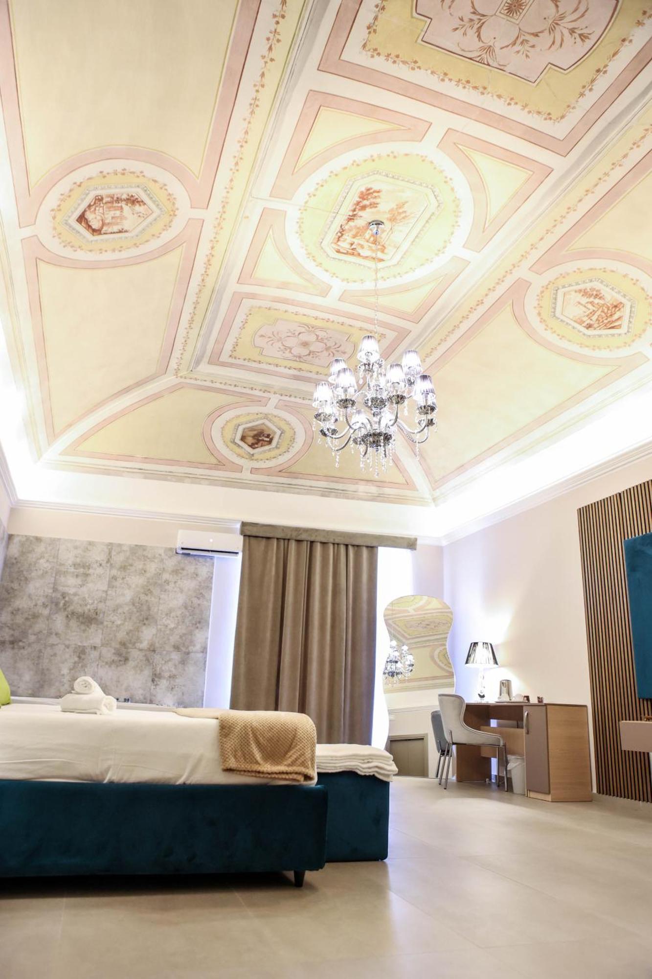 B&B Suites&Rooms Piazza Dei Martiri Catania Eksteriør billede