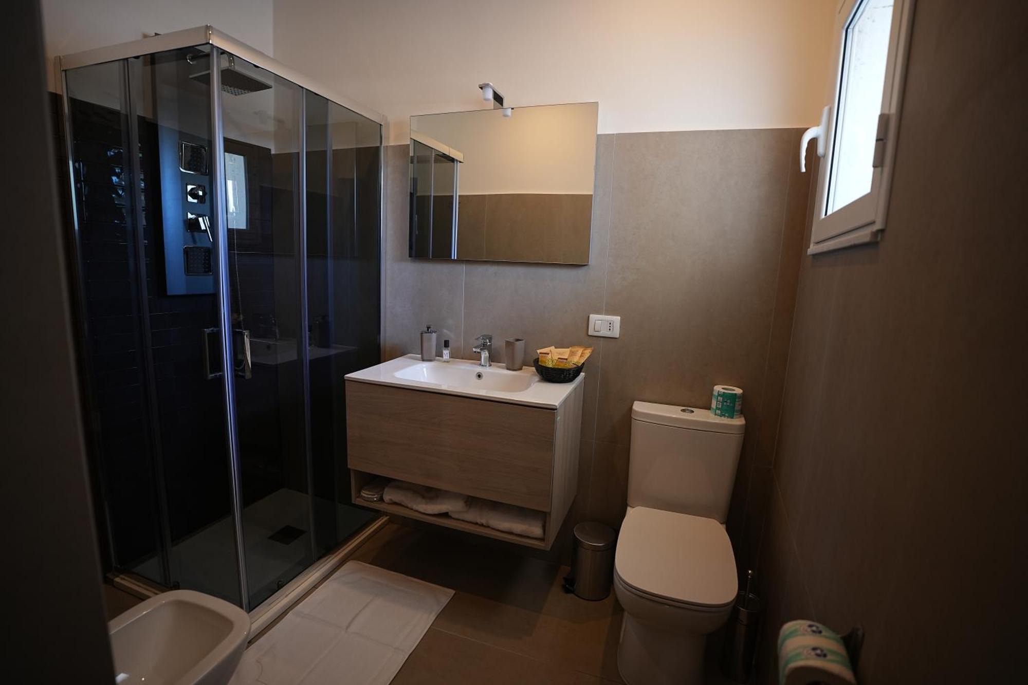B&B Suites&Rooms Piazza Dei Martiri Catania Eksteriør billede